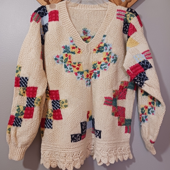 Vintage Patchwork Floral Handmade Knit V-Neck Sweater Grannycore Medium - Picture 8 of 10